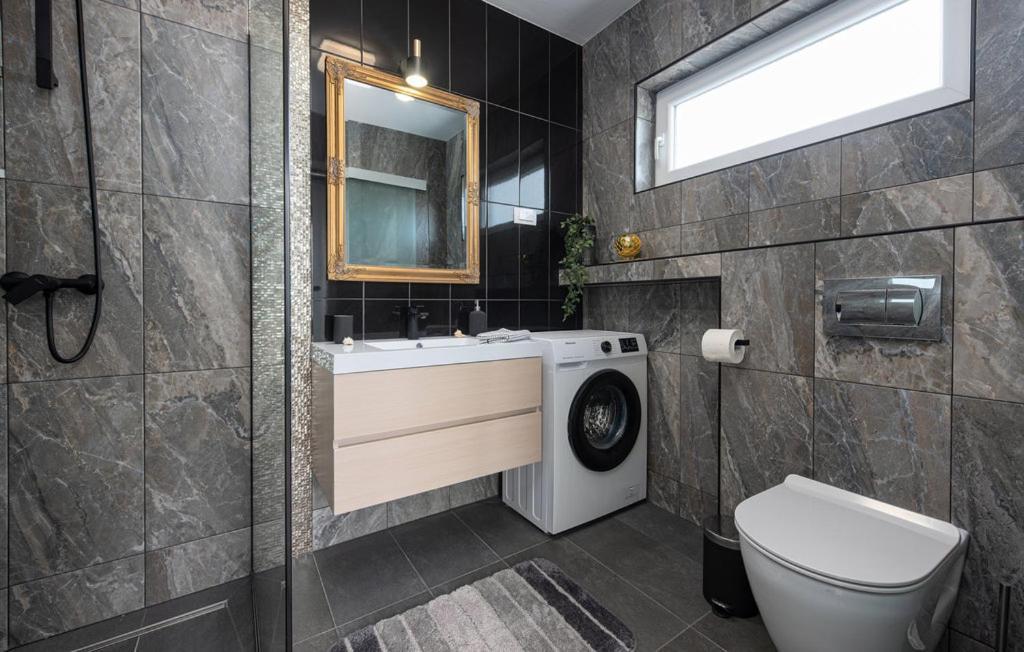 Luxurioeses Penthouse Welle Mit Whirlpool, Grill Und Meerblick 비르 외부 사진