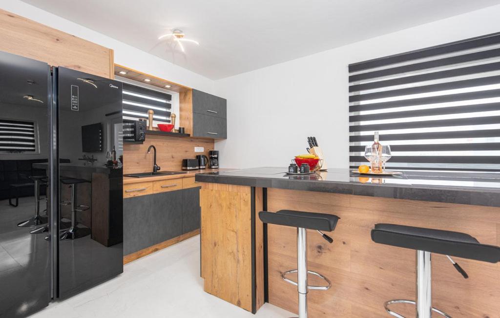 Luxurioeses Penthouse Welle Mit Whirlpool, Grill Und Meerblick 비르 외부 사진