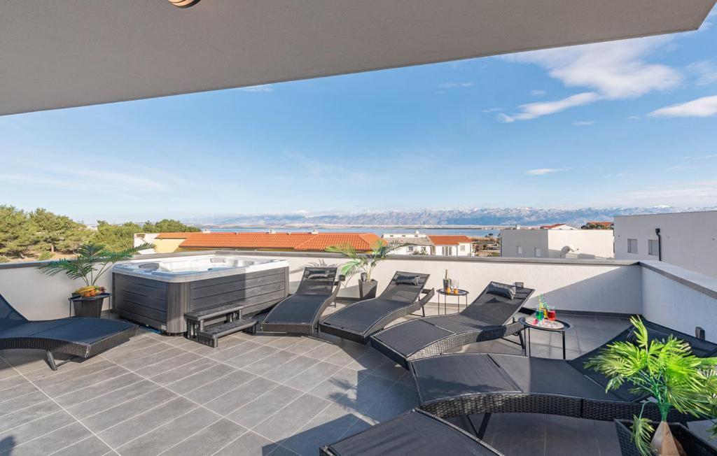Luxurioeses Penthouse Welle Mit Whirlpool, Grill Und Meerblick 비르 외부 사진