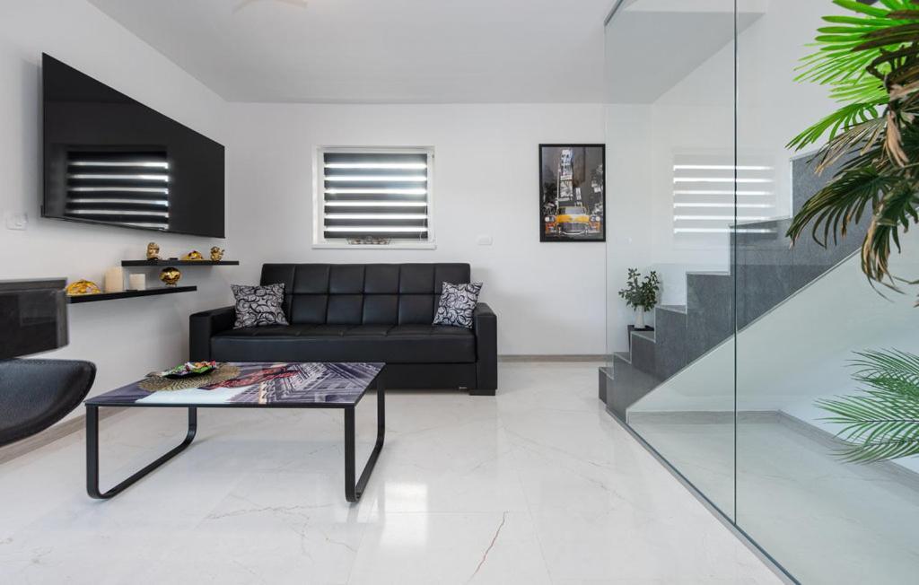 Luxurioeses Penthouse Welle Mit Whirlpool, Grill Und Meerblick 비르 외부 사진